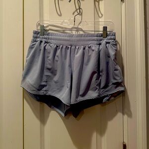 Lululemon Hotty Hot Short (4.0 inseam)